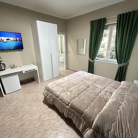 Skycity 3*