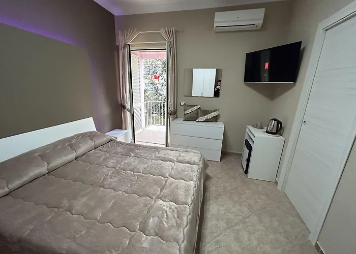 Bed and Breakfast Skycity 3*