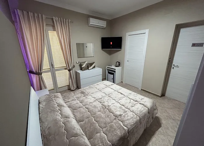 Skycity Bed and Breakfast 3*